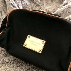 Michael Kors Makeup case/ cosmetic bag